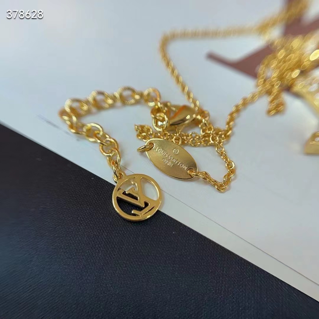 Louis Vuitton Women LV Iconic Pearls Necklace Pearl-Encrusted LV Initials Monogram Flower Charms