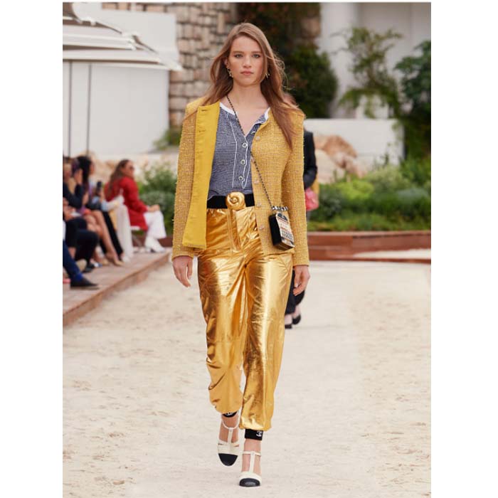 Chanel Women CC Slot Machine Minaudiere Resin Strass Imitation Pearl Gold-Tone Metal