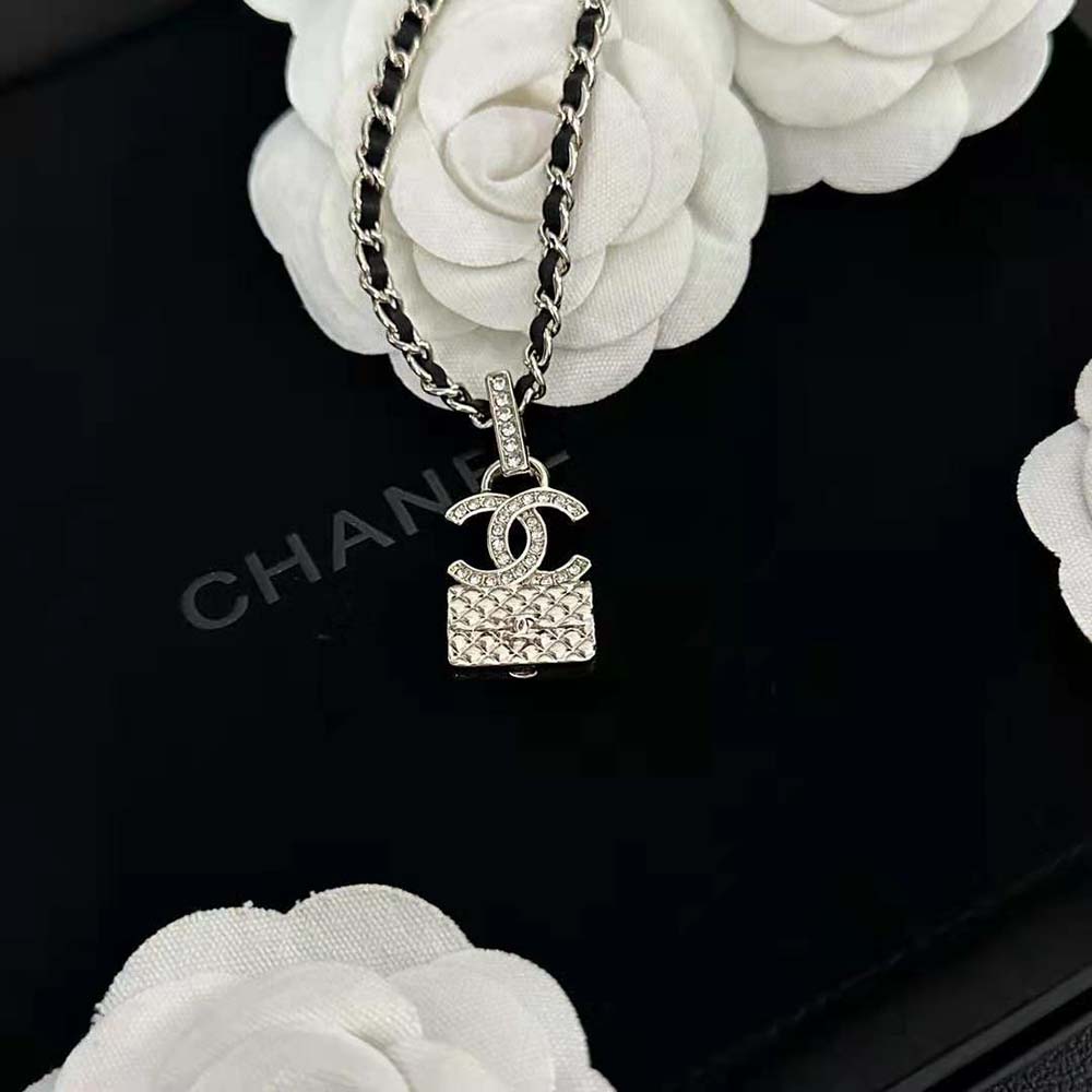 Chanel Women Necklace in Metal Calfskin and Strass
