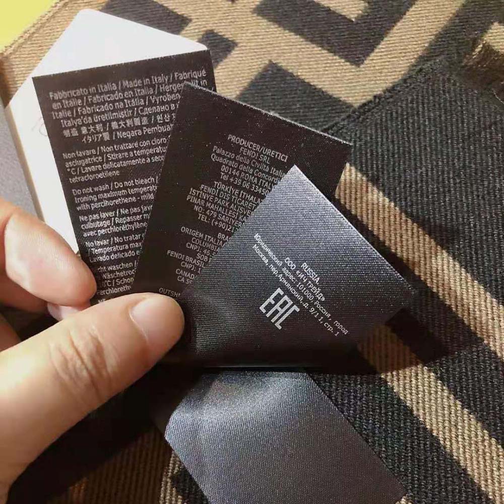 Fendi Women Black Wool and Silk Scarf