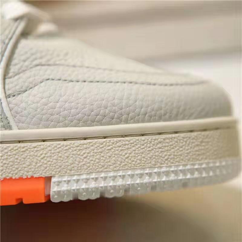 Louis Vuitton LV Unisex LV Trainer Sneaker in Grained Calf Leather-White