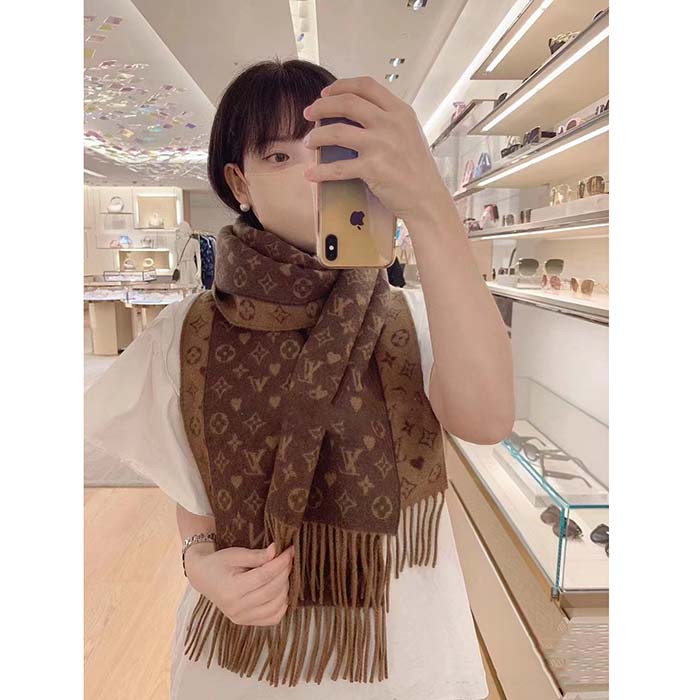 Louis Vuitton Unisex LV Game On Scarf Brown Allover Monogram M77377