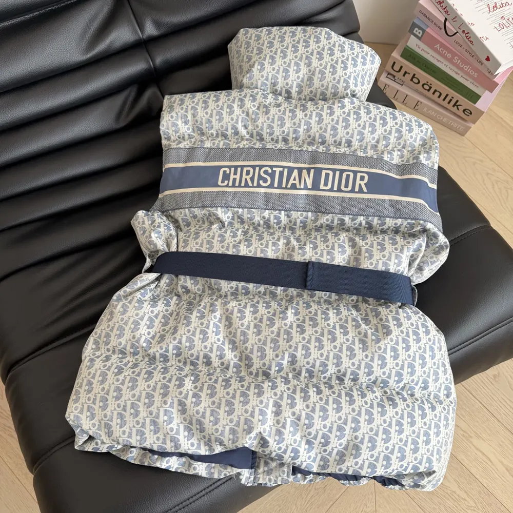 Dior Men DiorAlps Belted Puffer Vest Blue and White Dior Oblique Quilted Technical Taffeta
