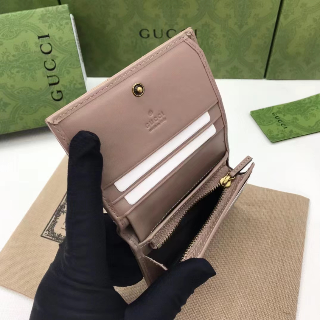 Gucci Unisex GG Marmont Matelassé Card Case Wallet Rose Beige Chevron Leather