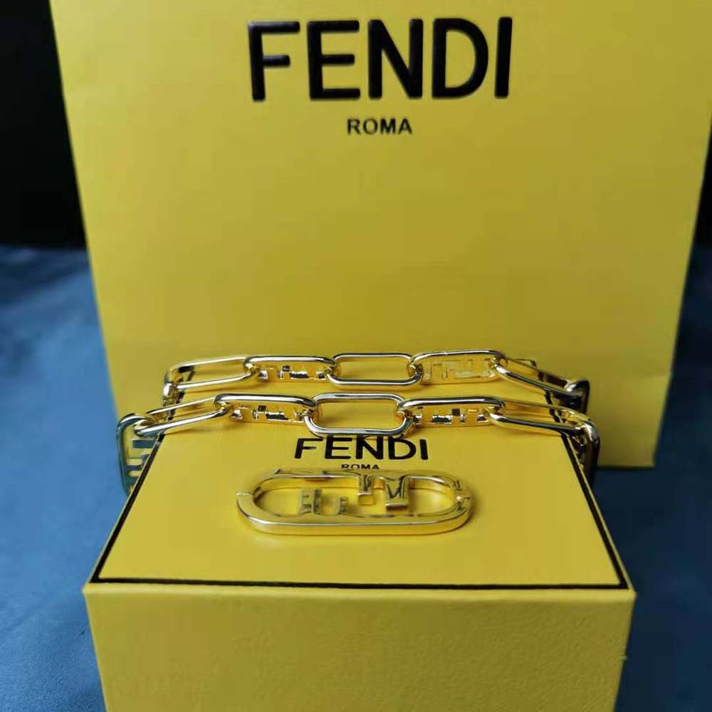 Fendi Women Necklace with Fendi OLock Mesh and Oval Clip