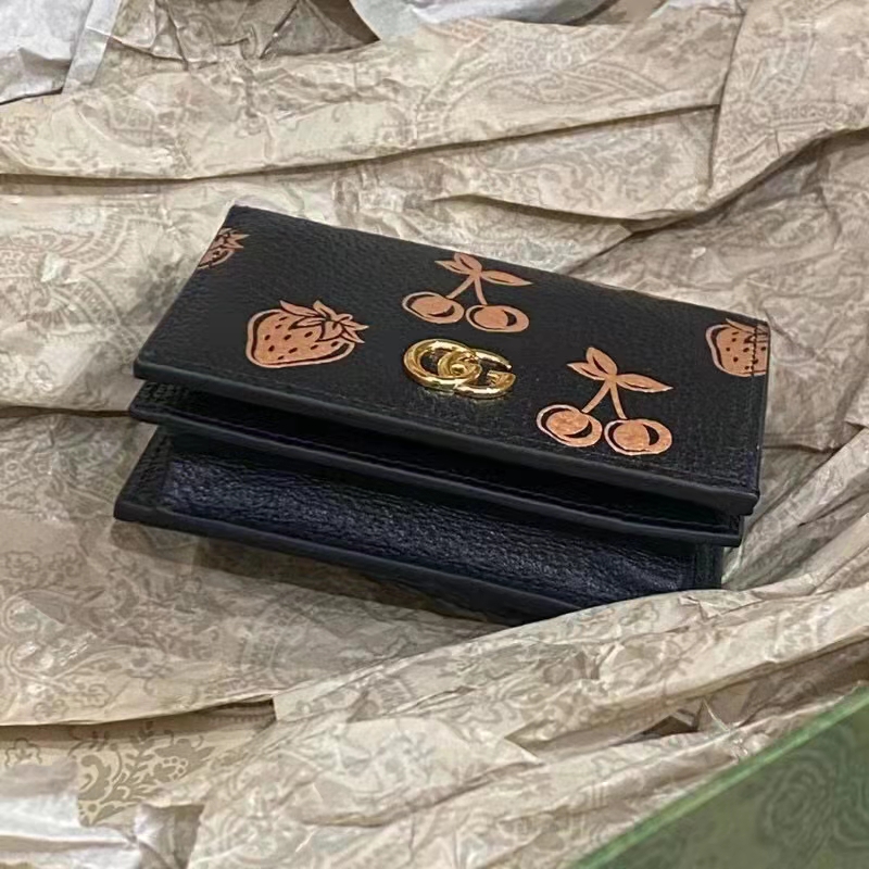 Gucci GG Unisex GG Marmont Berry Card Case Wallet Black Double G