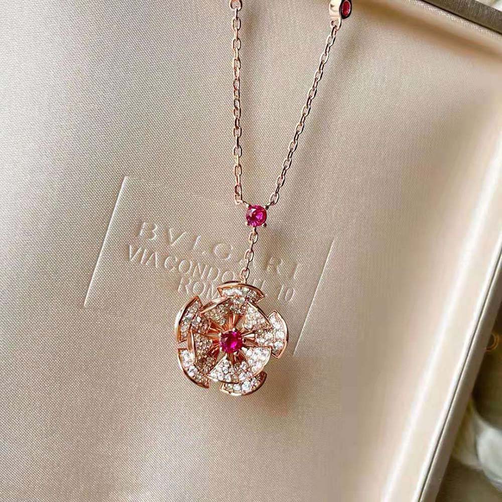 Bulgari Women Divas Dream Necklace in 18 Kt Rose Gold