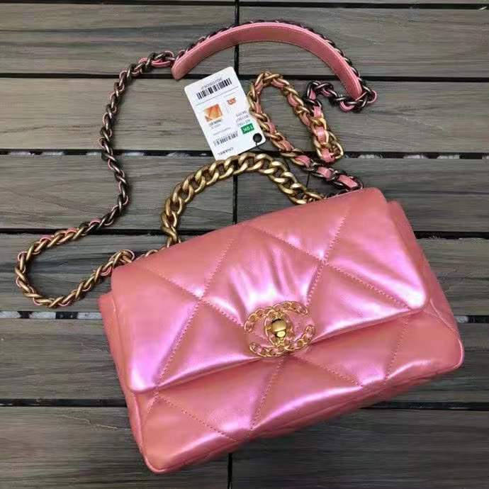 Chanel Women 19 Flap Bag Lambskin Gold Silver-Tone & Ruthenium-Finish Metal Coral