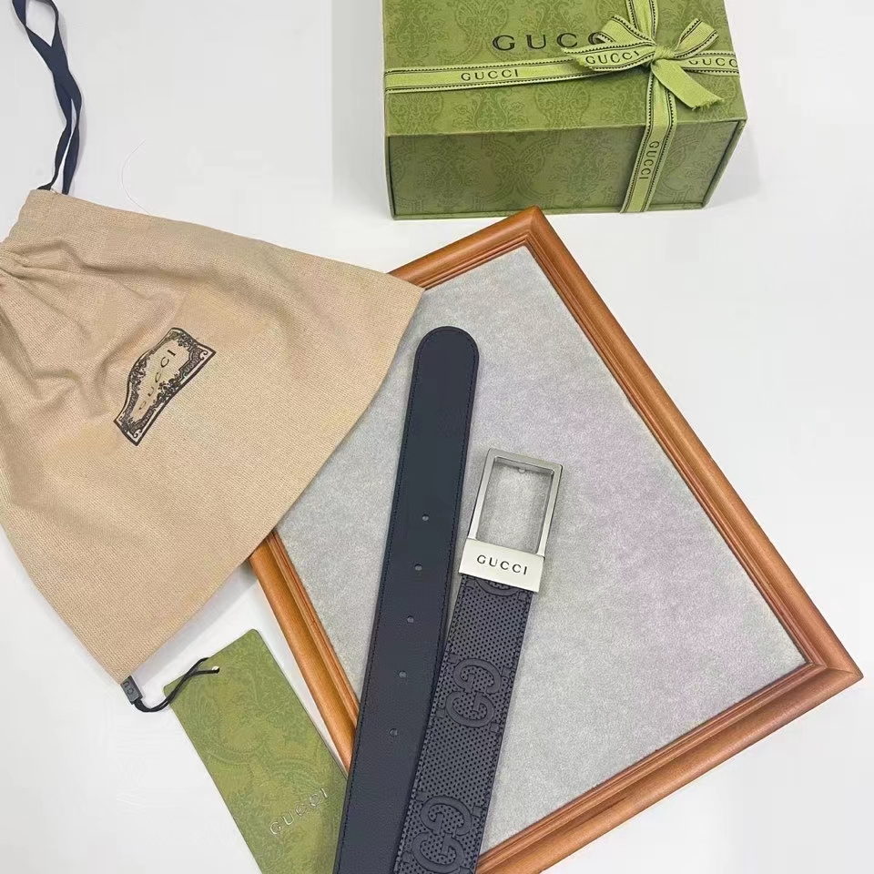 Gucci Unisex GG Belt Rectangular Buckle Black Leather 3.6 CM Width