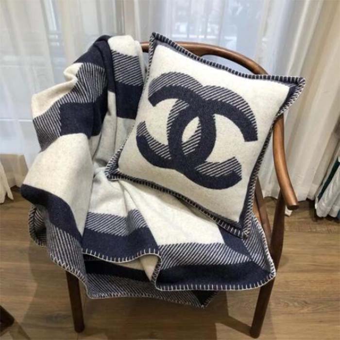 Chanel Unisex CC Cotton Wool Tweed Beige Black Multifunction Scarf Blanket