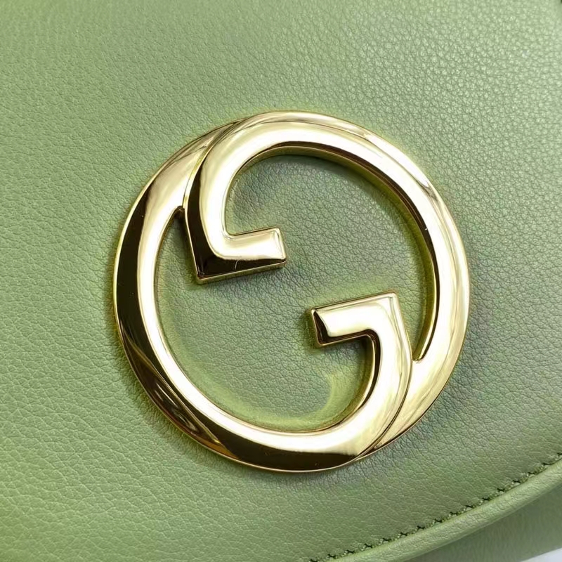 Gucci Women GG Blondie Medium Chain Wallet Green Leather Round Interlocking G