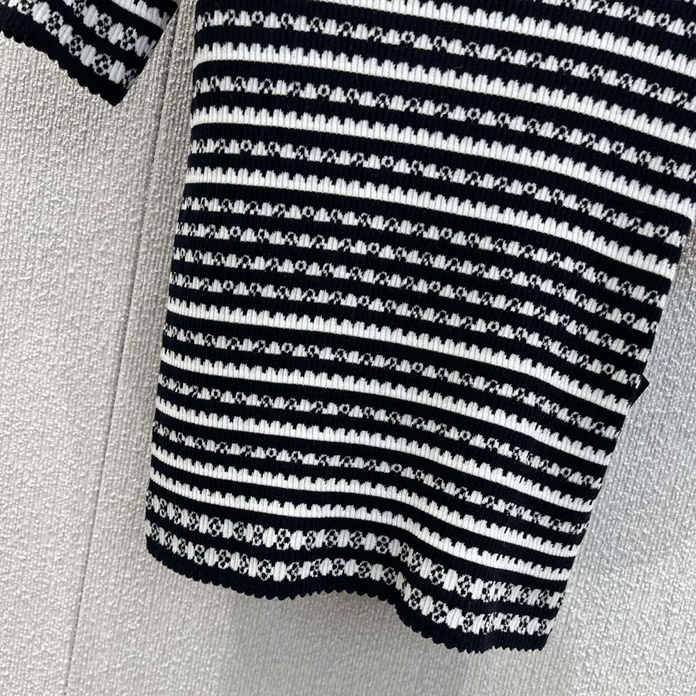 Louis Vuitton Women Scallop Stripe Knit Top 1AHJ15