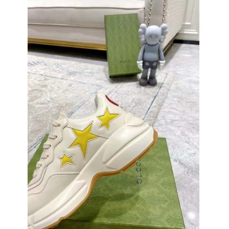 Gucci Unisex GG Rhyton Sneaker White Demetra Inlaid Interlocking G Stars Rubber Low Heel