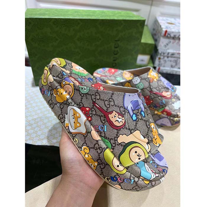 Gucci Unisex GG Animal Print Rubber Slide Sandal Beige Embossed Interlocking G Low Heel