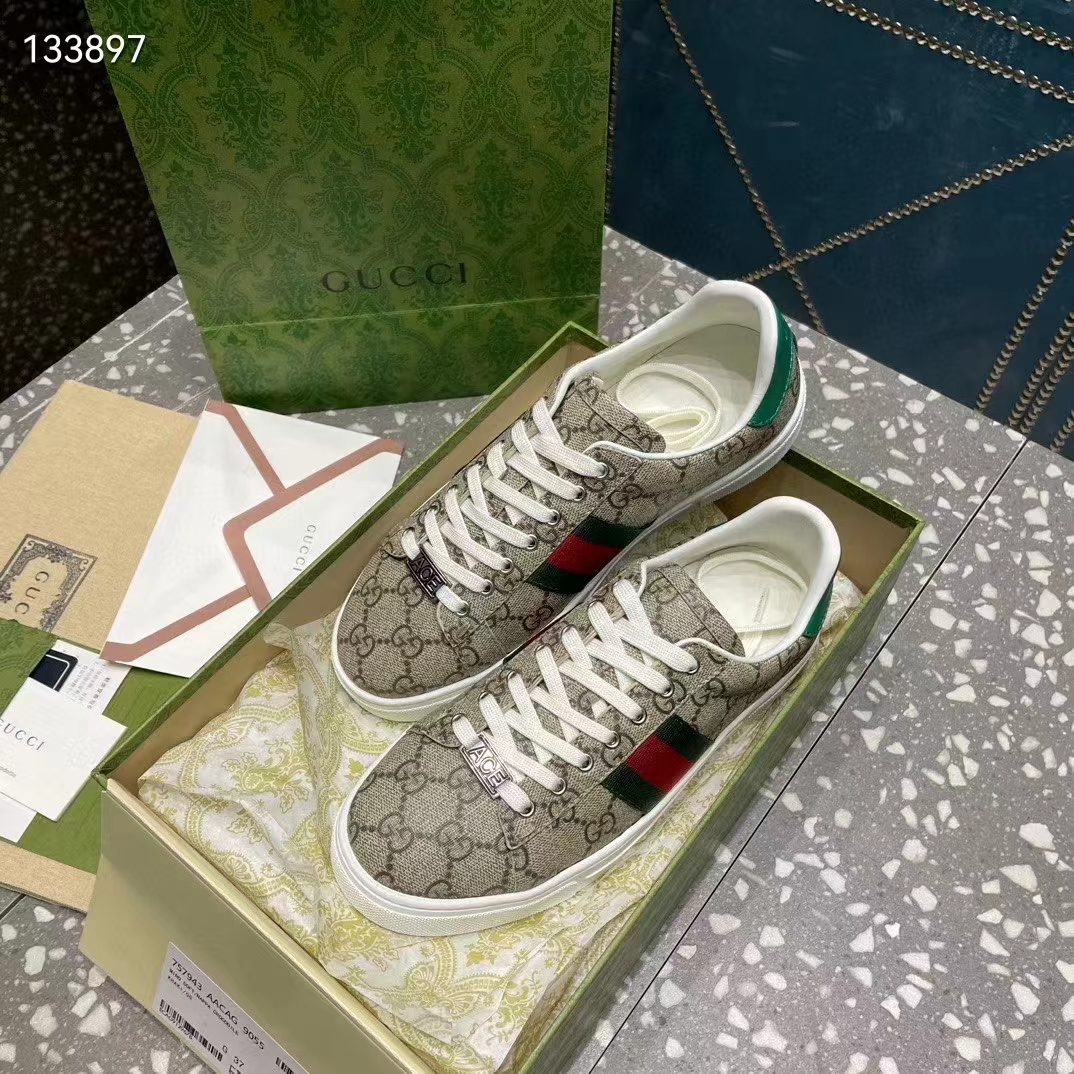 Gucci Unisex GG Ace Sneaker Web Beige Ebony GG Supreme Rubber Low-Heel