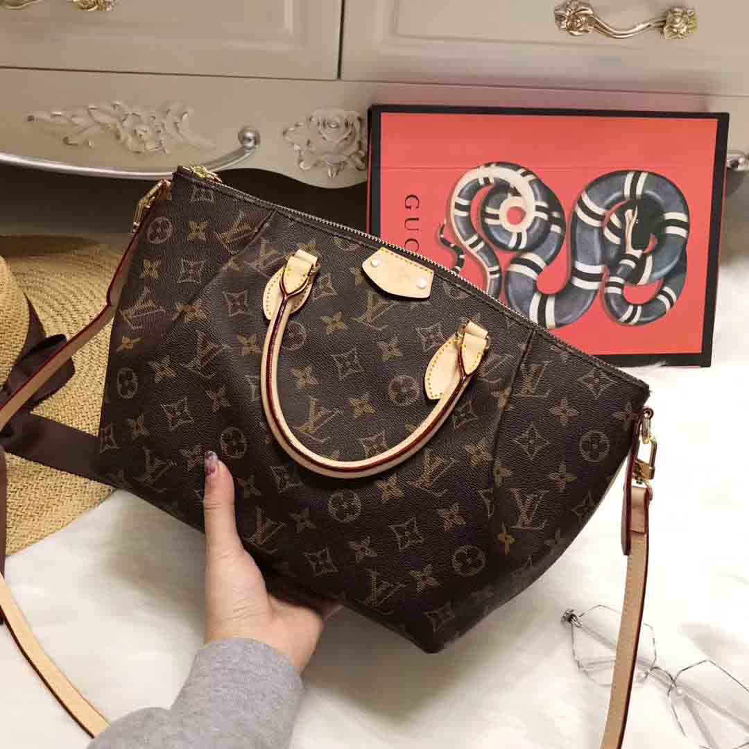 Louis Vuitton LV Turenne PM Handbag M48813