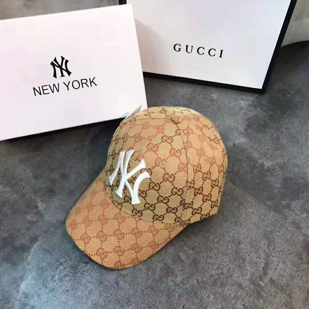 Gucci Unisex Baseball Hat with NY Yankees Patch-Brown