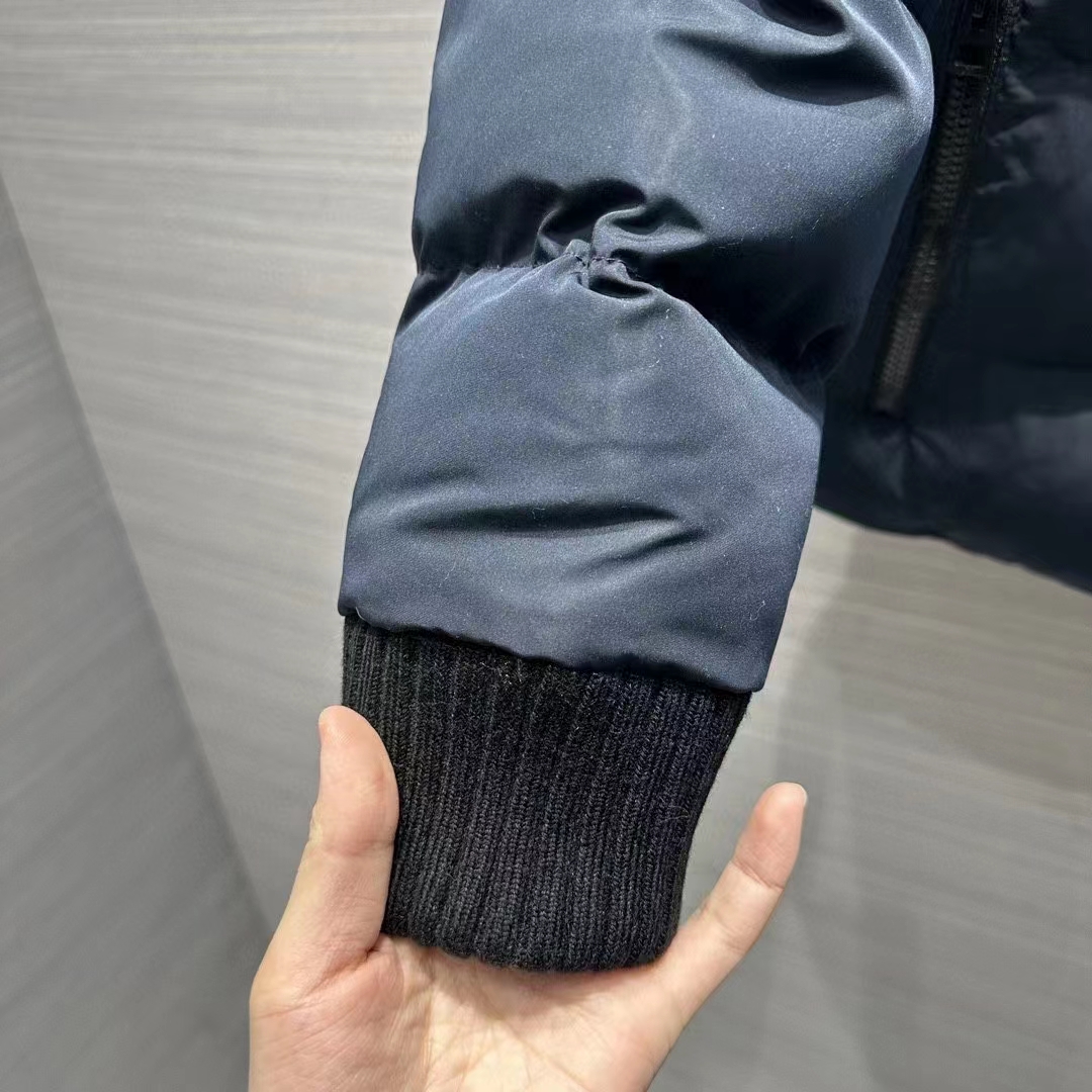 Dior Men CD DiorAlps Reversible Belted Jacket Blue Quilted Technical Taffeta Jacquard Dior Oblique Motif