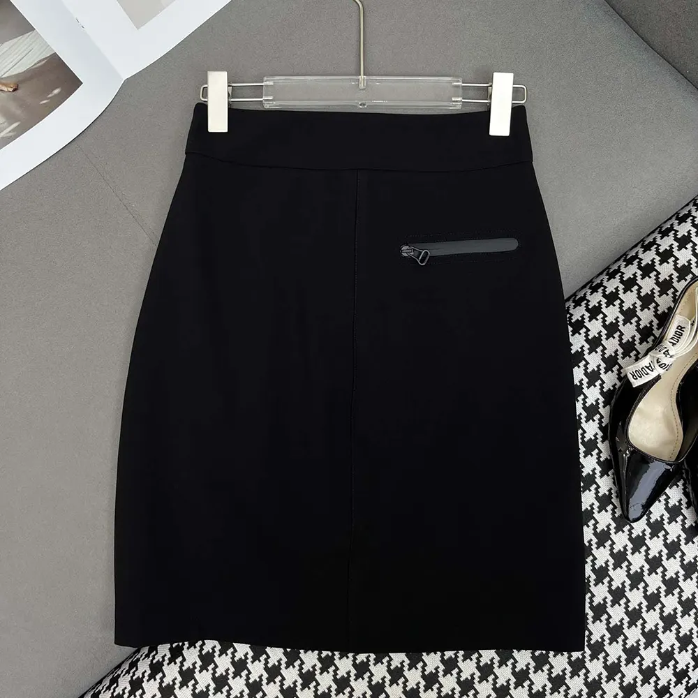 Louis Vuitton Women Technical Jersey Skirt 1AGNPI