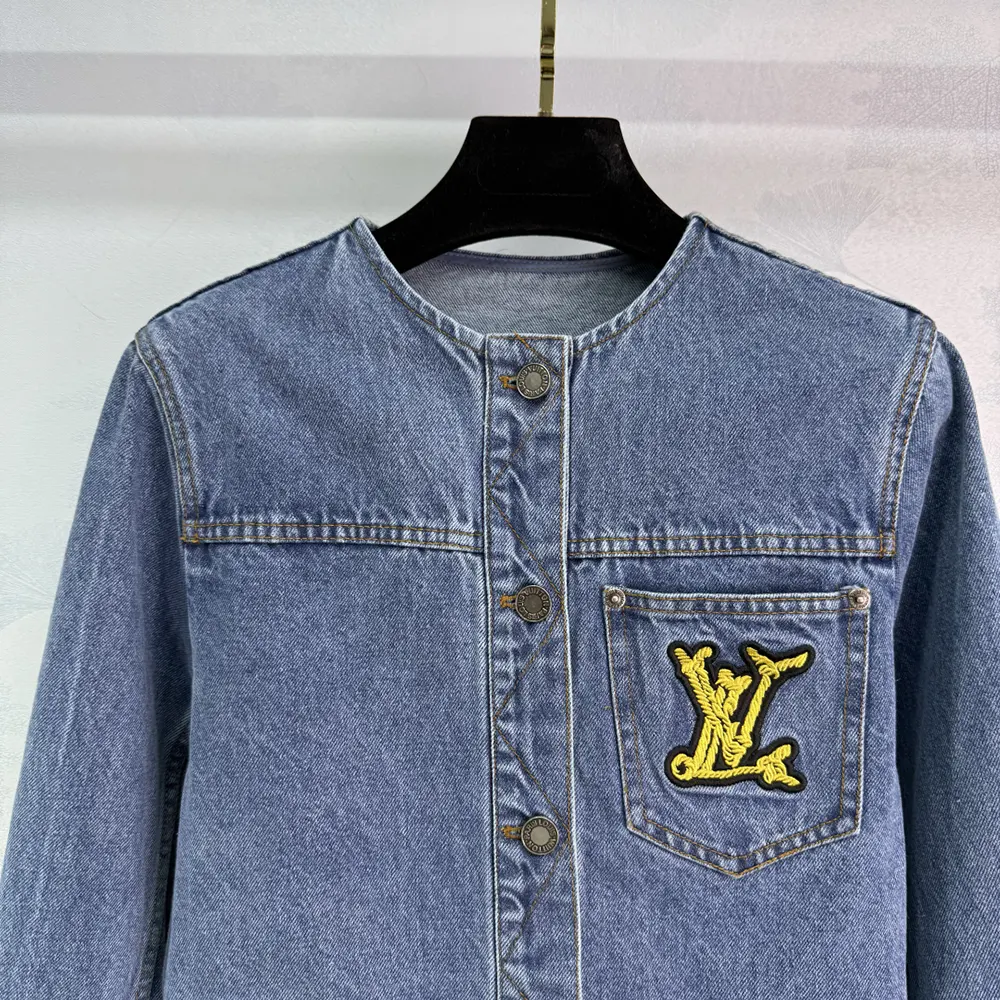 Louis Vuitton Women Denim Fitted Jacket-Blue 1AHHS5
