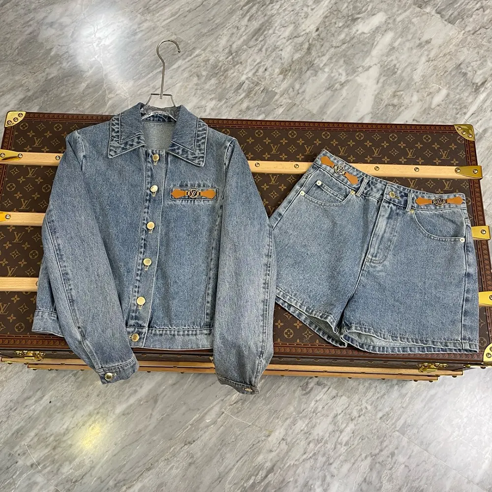 Louis Vuitton Women LV Circle Tab Denim Jacket 1AFYWQ
