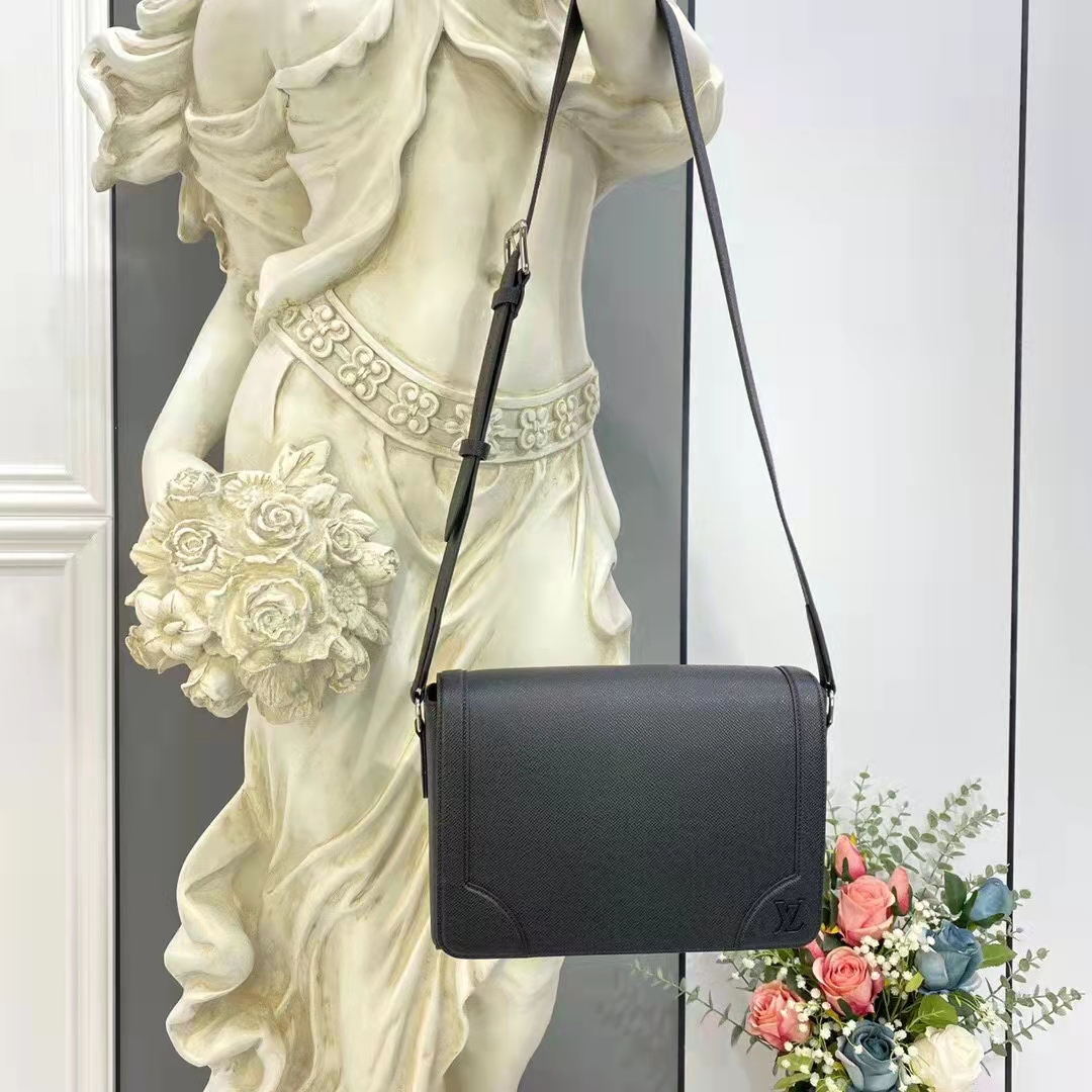 Louis Vuitton LV Unisex New Flap Messenger Black Taiga Cowhide Leather