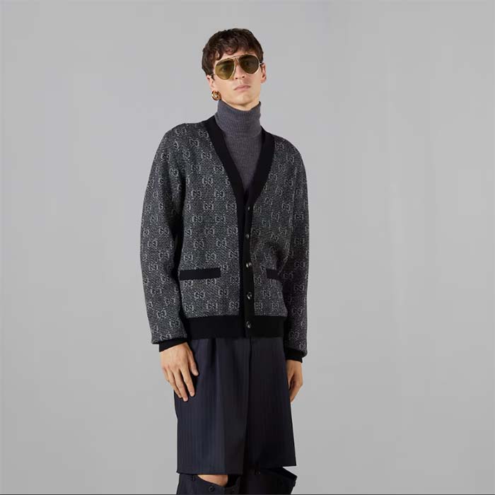 Gucci Men GG Wool Jacquard Cardigan Grey V-Neck Long Sleeves Front Pockets
