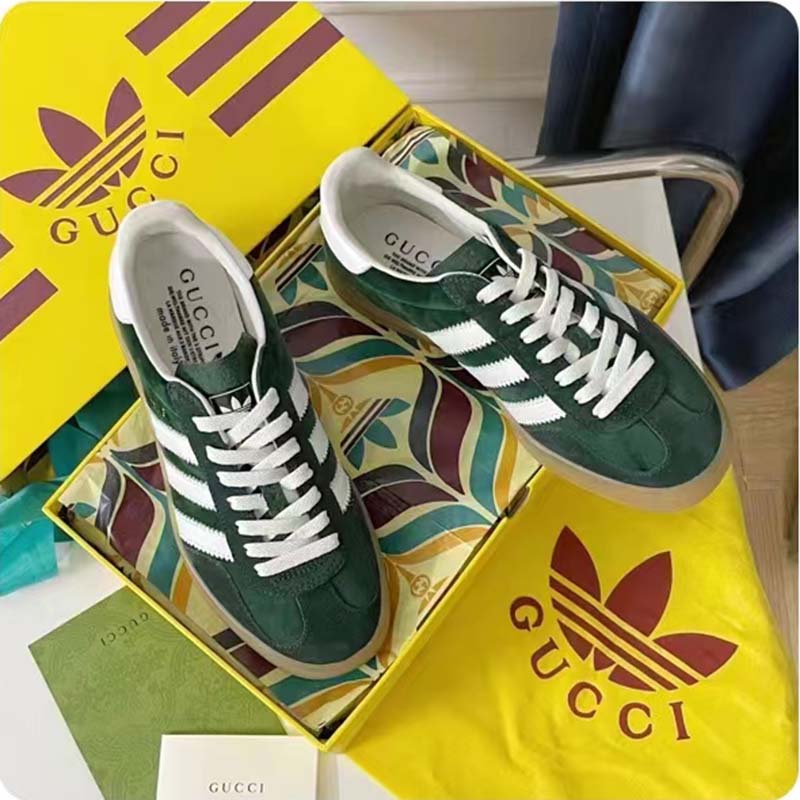 Gucci Unisex Adidas x Gucci Gazelle Sneaker Green Suede Trefoil Embossed