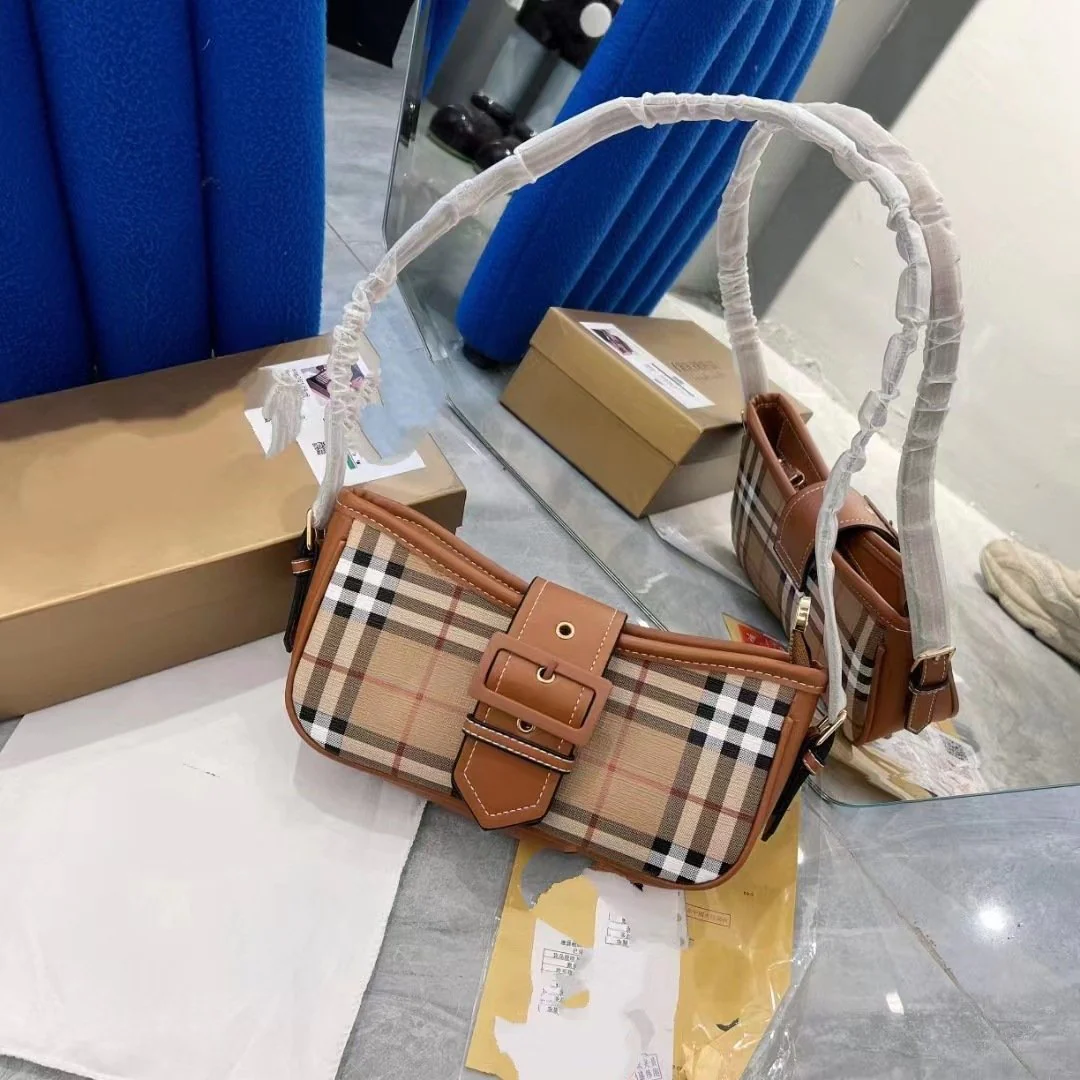 New Classic Retro Underarm Bag 1024010304