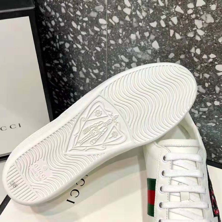Gucci Men Ace Embroidered Sneaker with An Embroidered Kingsnake-White