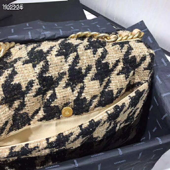 Chanel Women 19 Maxi Flap Bag-Black and Sandy