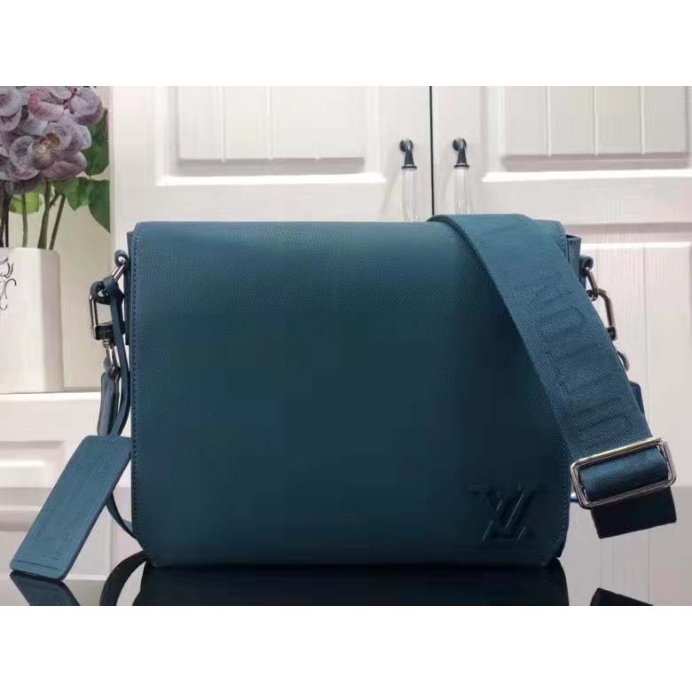 Louis Vuitton LV Unisex New Messenger Blue Aerogram Cowhide Leather Textile Lining