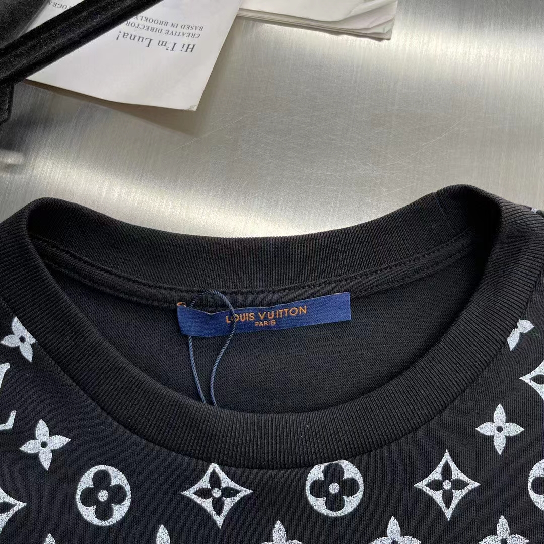 Louis Vuitton Women LV SKI Monogram Gradient Cotton T-Shirt Regular Fit Ribbed Neck Black