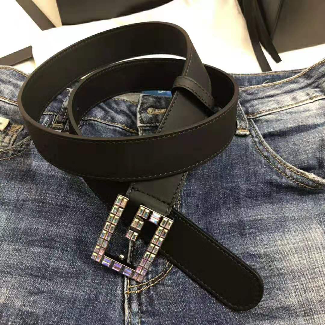 Gucci Unisex Leather Belt with Square G Buckle in 3.8cm Width-Black