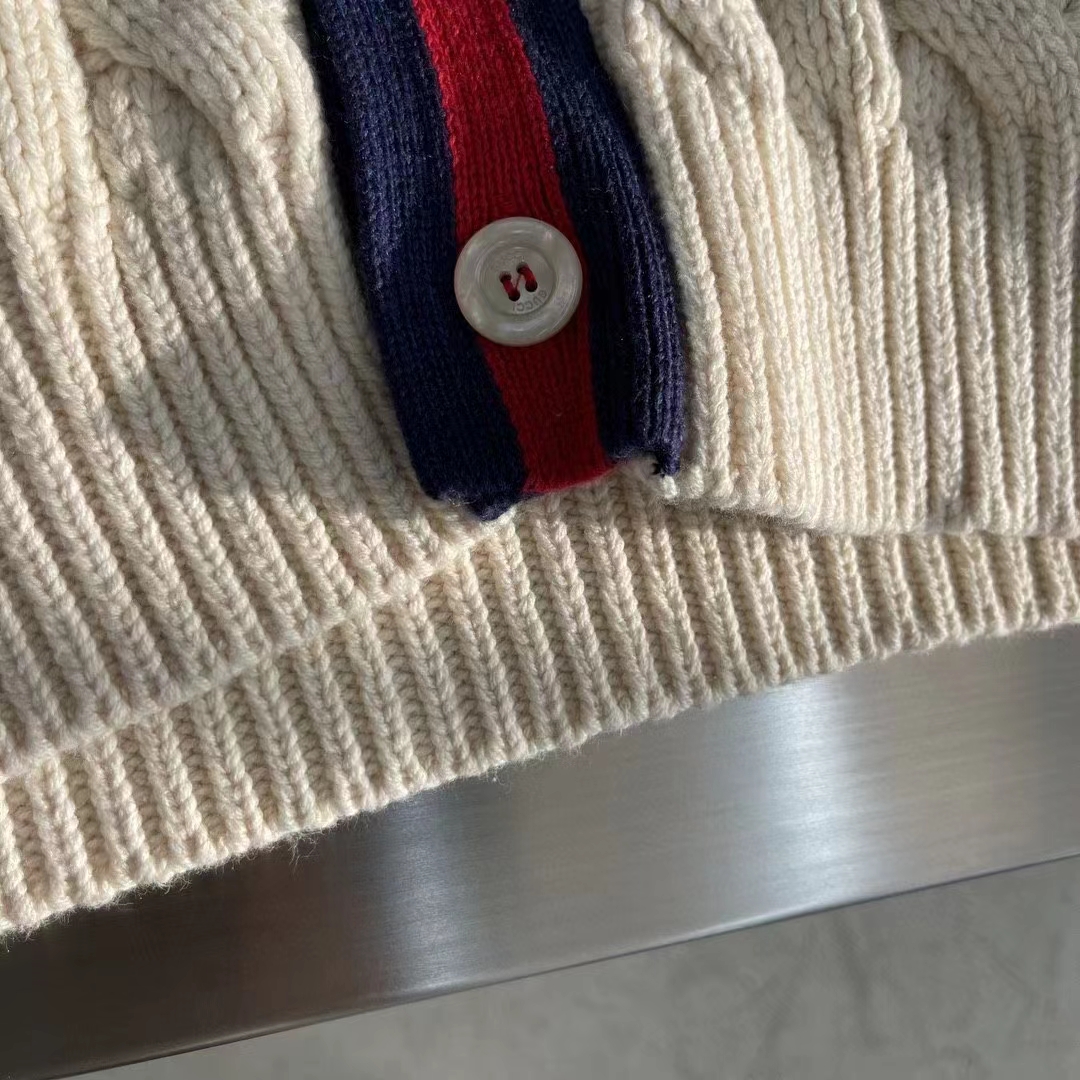 Gucci Women GG Cable Wool Knit Cardigan Web V-Neck Dropped Shoulder Two Front Pockets