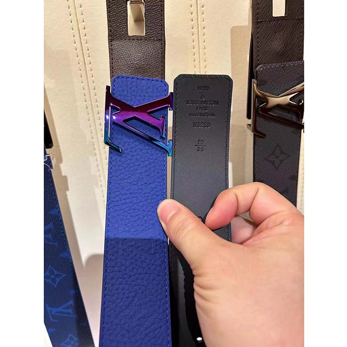 Louis Vuitton Unisex LV Initials 40 MM Reversible Belt Dark Blue Taurillon Calf Leather