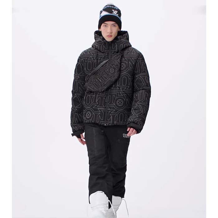 Louis Vuitton LV Unisex Discovery Bumbag Black Nylon Cowhide Leather