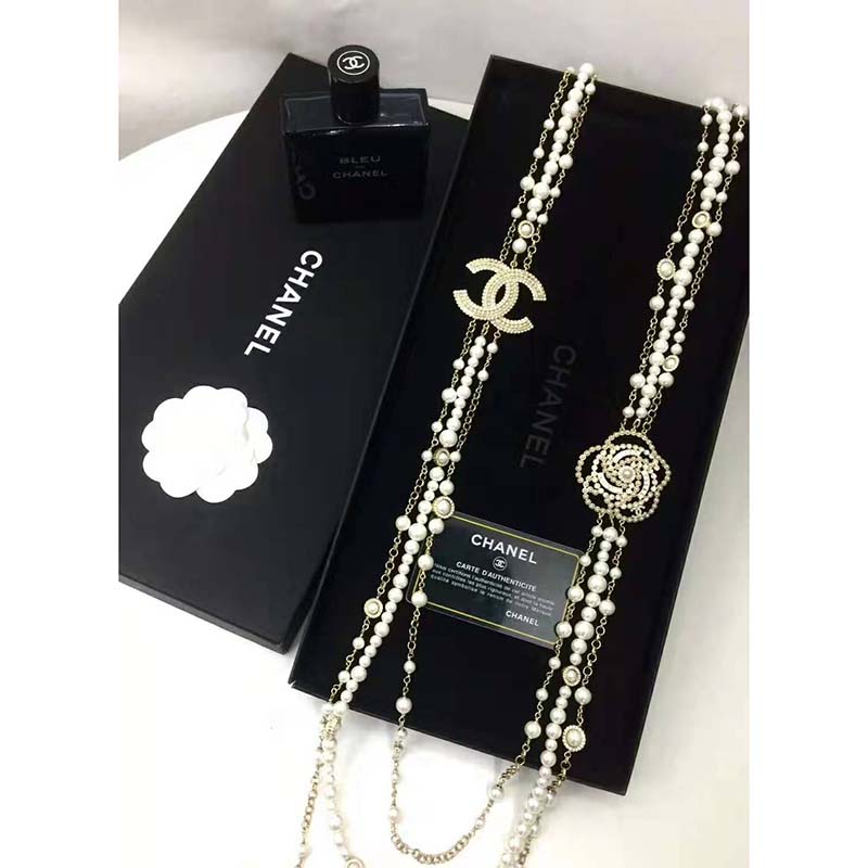 Chanel Women Long Necklace in Metal Glass Pearls & Diamantés-White