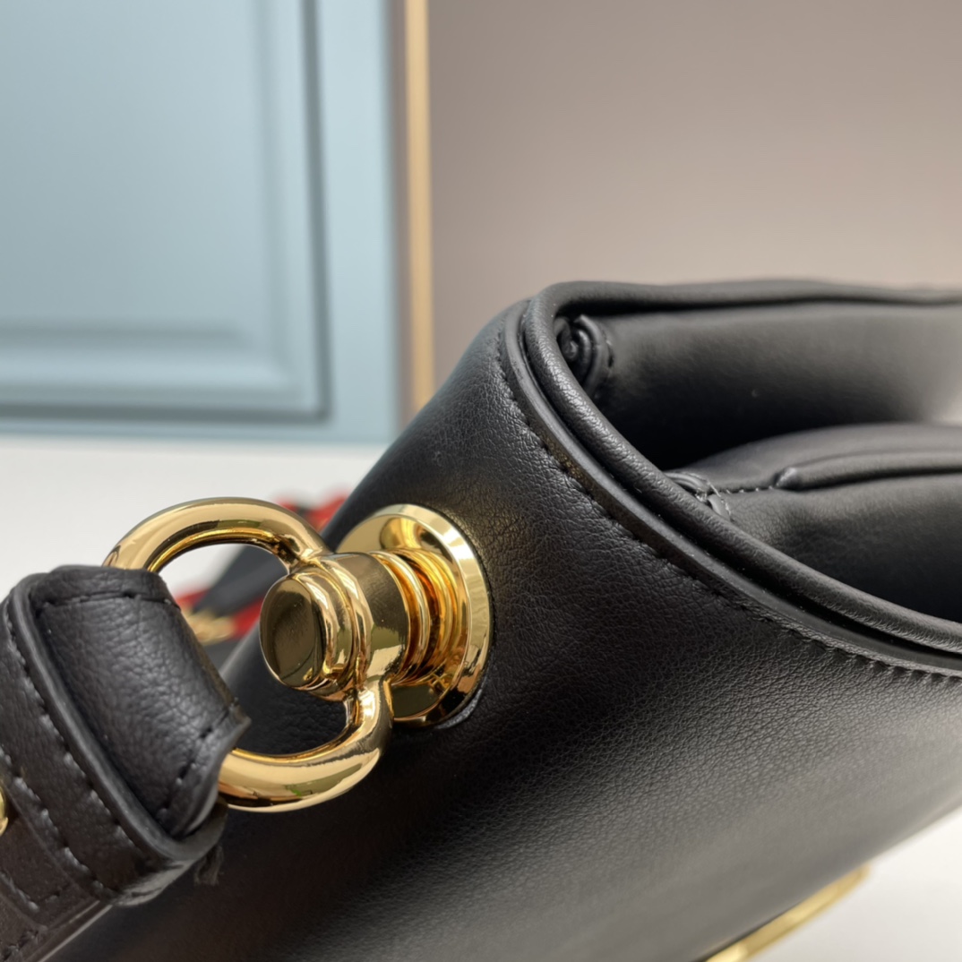 Gucci Women GG Blondie Medium Bag Black Leather Round Interlocking G