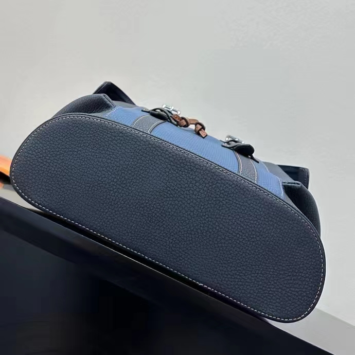 Louis Vuitton LV Unisex Christopher MM Backpack Denim Blue Navy Taurillon Leather