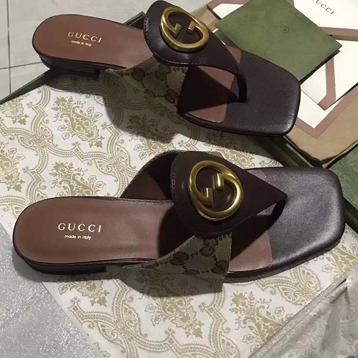 Gucci Women GG Blondie Thong Sandal Beige Ebony GG Supreme Canvas