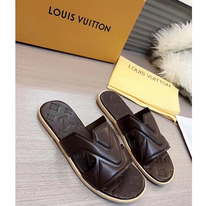 Louis Vuitton LV Unisex Oasis Mule Black Grained Calf Leather Rubber Signature