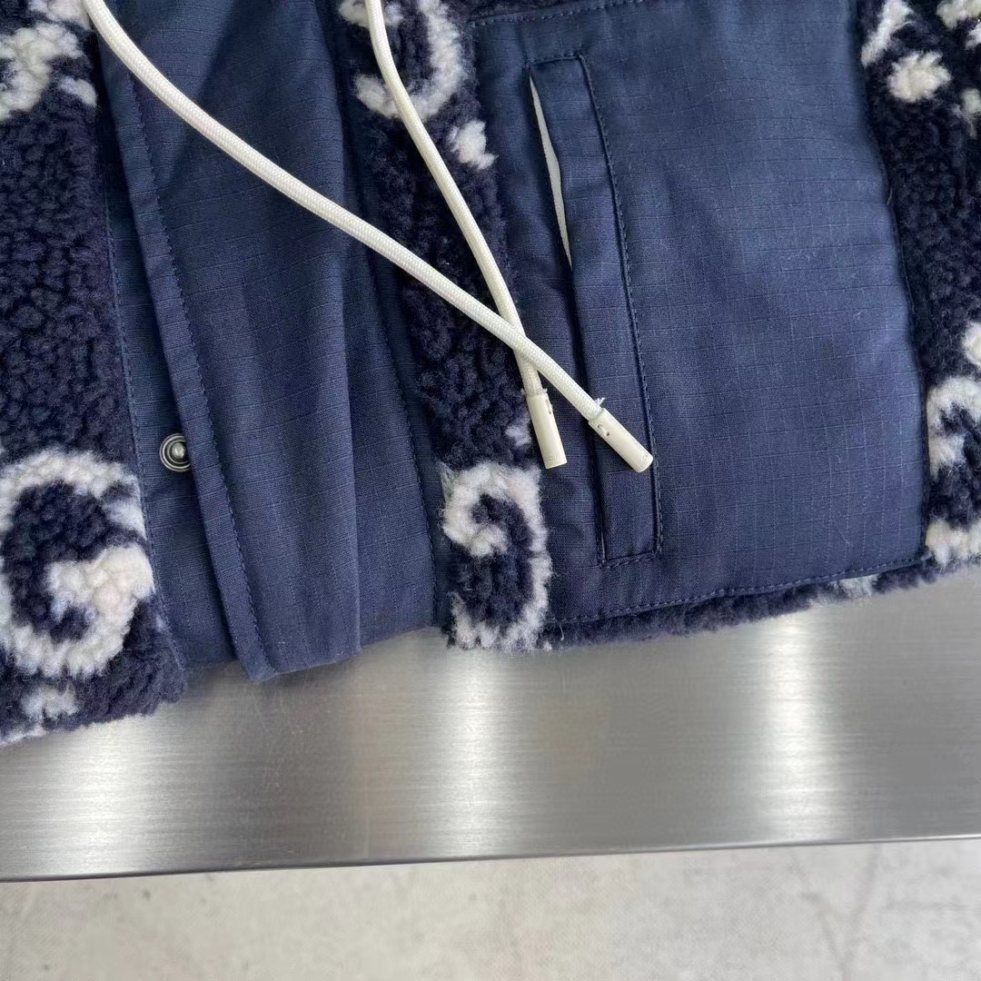 Gucci Men GG Fuzzy Fabric Jacquard Jacket Fixed Hood Drawstring Long Sleeves Front Patch Pocket