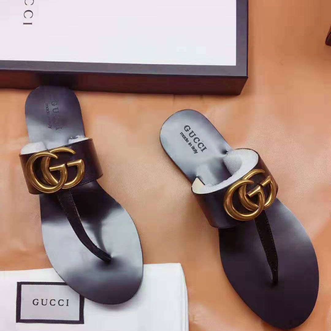 Gucci Men Leather Thong Sandal with Double G-Black