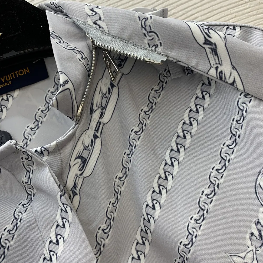 Louis Vuitton Women Pleated Collar Chain Print Shirt 1AGOAX