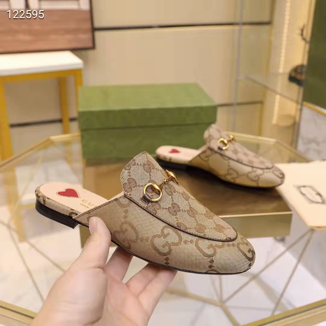 Gucci Unisex Jumbo GG Princetown Slipper Camel Ebony Jumbo GG Canvas