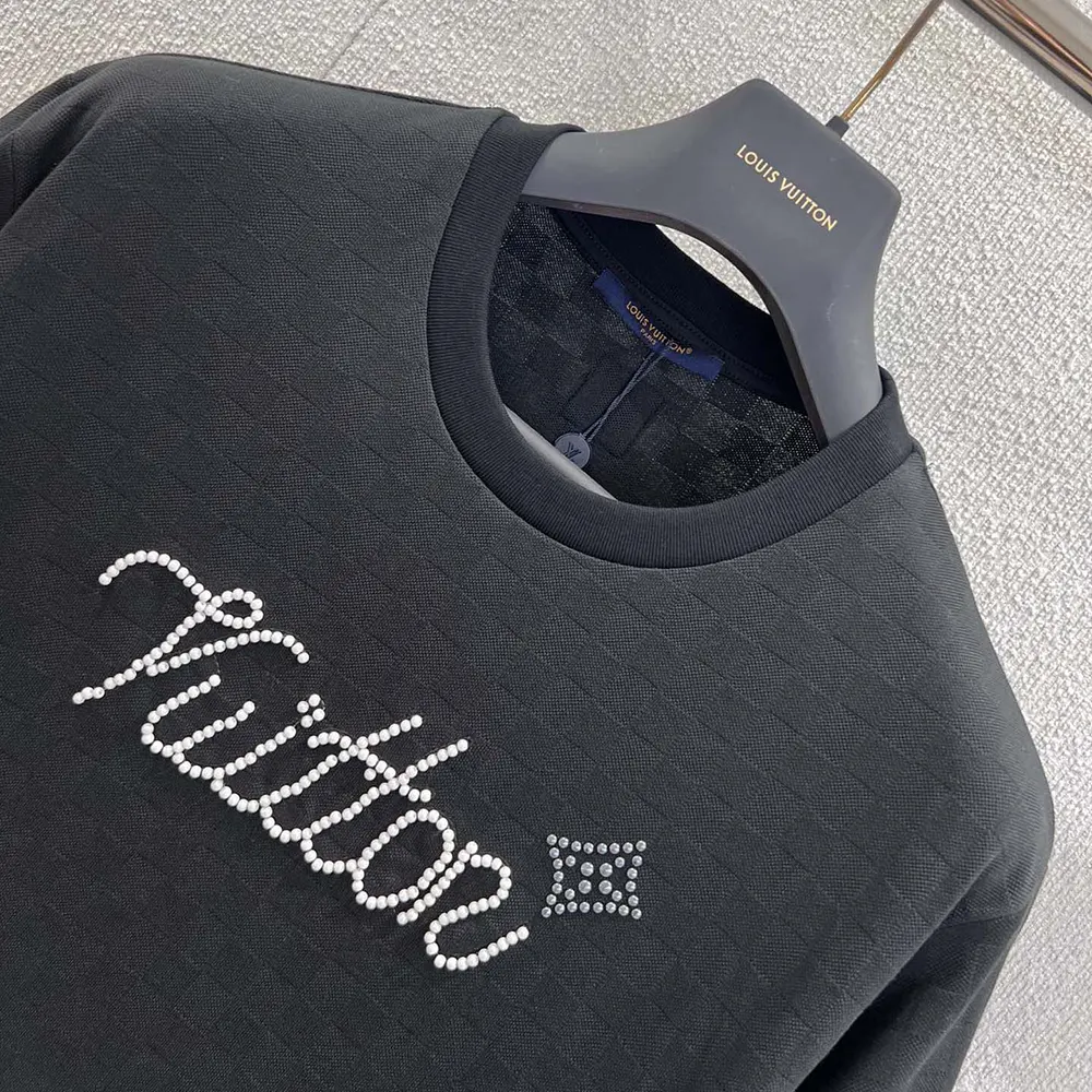 Louis Vuitton Women Signature Embellished T-Shirt 1AIMLZ