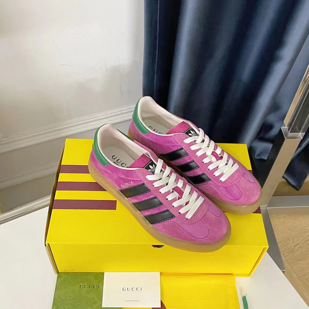 Gucci Unisex Adidas x Gucci Gazelle Sneaker Pink Suede Trefoil Embossed