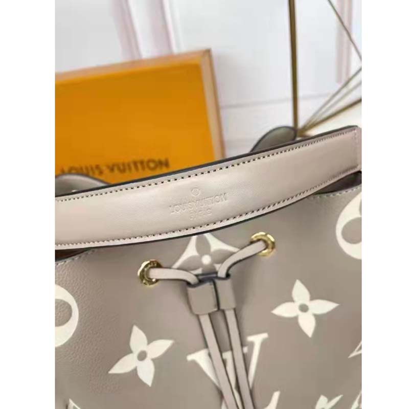 Louis Vuitton LV Women NéoNoé MM Bucket Bag Cream Embossed Grained Cowhide Leather