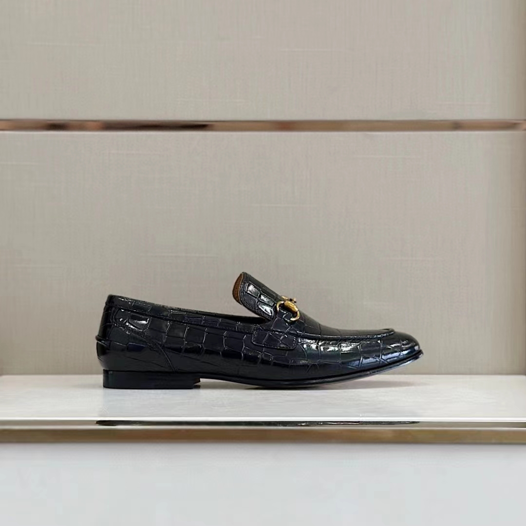 Gucci Unisex GG Jordaan Crocodile Loafer Blake Construction Black Horsebit Leather Flat 1 CM Heel